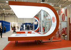 Vista Laterale dello Stand Aruba PEC realizzato da ATOdesign